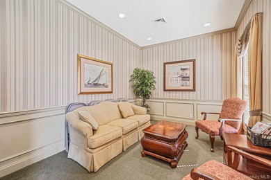 Well-appointed Brightwaters Model 2 story townhouse located in - photo 41