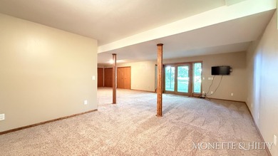 WATERFRONT RETREAT ON ALL SPORTS NORTH LAKE...Experience the - photo 44
