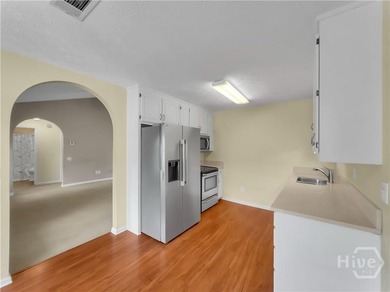 Offering the comfort of easy one-level living, this inviting - photo 10