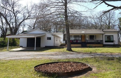 Lake Home For Sale in Wagoner, Oklahoma