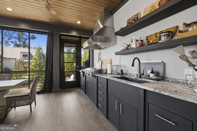 Welcome to 1120 Neary Ridge, an extraordinary transitional-style - photo 20