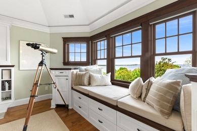Perched above Ipswich Bay on a gentle rise in coveted Norwood - photo 22