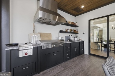Welcome to 1120 Neary Ridge, an extraordinary transitional-style - photo 23