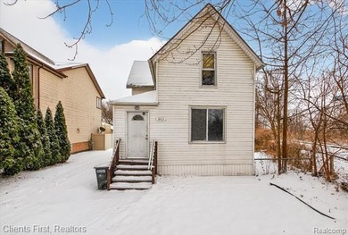 Detroit River Lot Sale Pending in Wyandotte Michigan