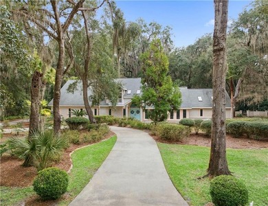 Stunning 4 Bedroom Home in the Heart of Hampton Point. This home - photo 1