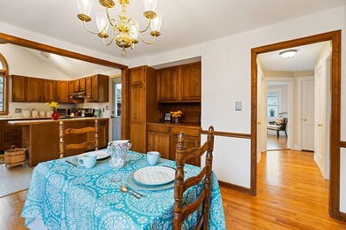 Smart, tidy and ready for you to move in! Positioned on a - photo 10
