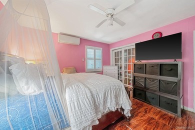 Welcome to this spacious and well-maintained home in the - photo 20