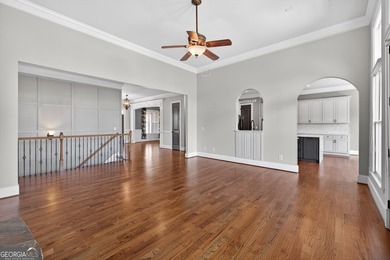 Welcome to your own private resort in the highly sought-after - photo 24