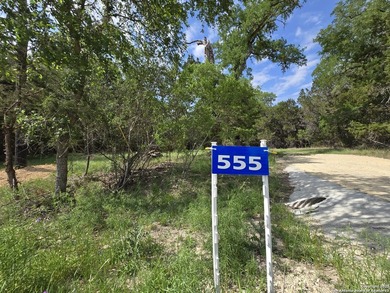 Come see this Texas Hill Country retreat in a neighborhood with - photo 2