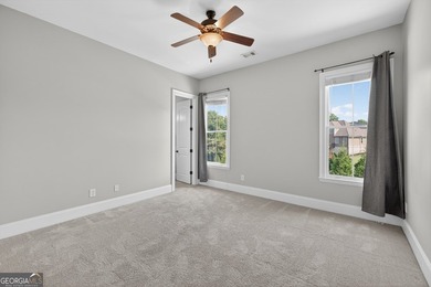 Welcome to your own private resort in the highly sought-after - photo 36