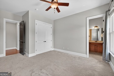 Welcome to your own private resort in the highly sought-after - photo 37