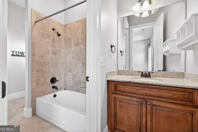 Welcome to your own private resort in the highly sought-after - photo 38