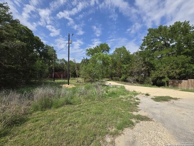 Come see this Texas Hill Country retreat in a neighborhood with - photo 8
