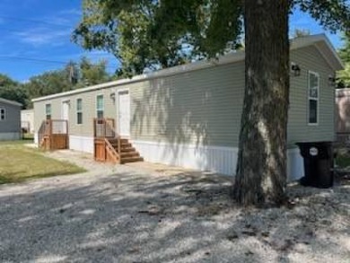 Lake Home For Sale in Metamora, Illinois