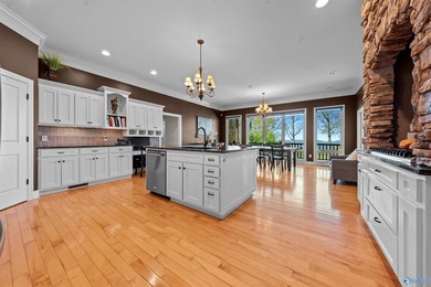 This fabulous 13 acre estate-fully stocked pond, amazing bluff - photo 15