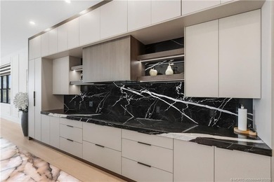 2025 built & elevated in every detail, this Zara model at Astor - photo 16