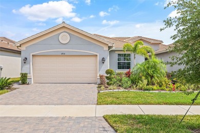 Valencia Lakes  Home Sale Pending in Wimauma Florida