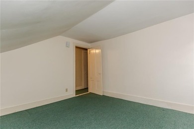Opportunity knocks with this 2 bed *side by each* townhouse - photo 31