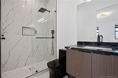 2025 built & elevated in every detail, this Zara model at Astor - photo 40