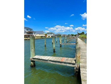 Amazing lot located in the highly desirable community of - photo 3