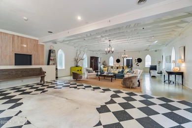 Wonderful Location and Wonderful Cottage! This beautifully - photo 16
