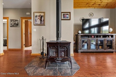 Experience the best of North Idaho living on this extraordinary - photo 21