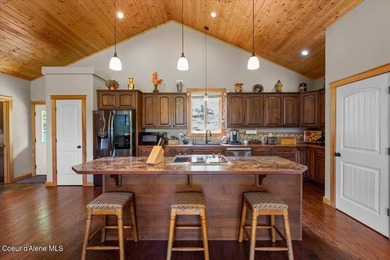 Experience the best of North Idaho living on this extraordinary - photo 26