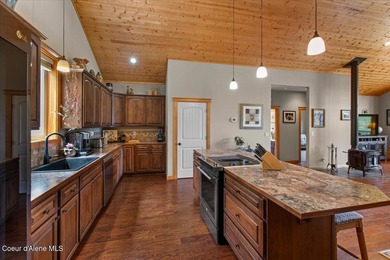 Experience the best of North Idaho living on this extraordinary - photo 28