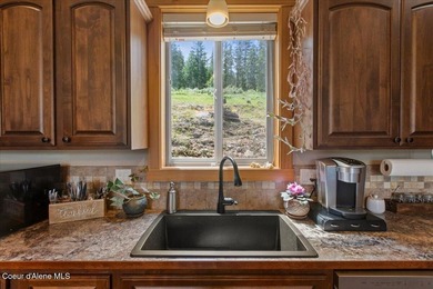 Experience the best of North Idaho living on this extraordinary - photo 29