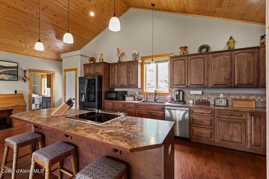 Experience the best of North Idaho living on this extraordinary - photo 32
