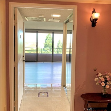 Spectacular North Facing Panoramic View upon entering this - photo 2