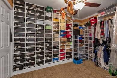 Welcome to this three-bedroom, two-bath split-level home - photo 11