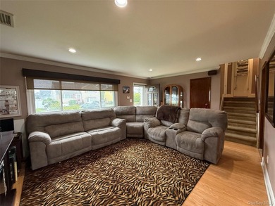 Welcome to this three-bedroom, two-bath split-level home - photo 15