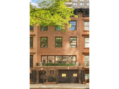 Now offered at $7,649,000, 506 East 87th Street presents a rare - photo 17