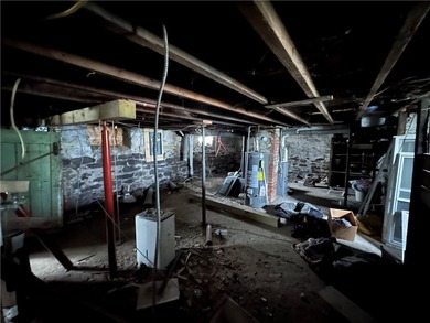 Some properties ask you to imagine the potential. This one hands - photo 19
