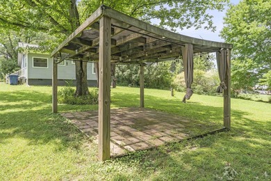 Welcome to peaceful country living with convenience just minutes - photo 21