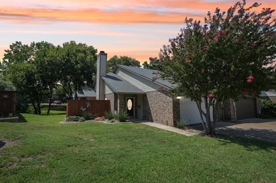 Eden Lake Townhome/Townhouse Active Under Contract in Euless Texas