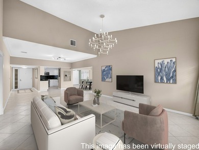 Rarely available and highly coveted, this top floor, 3rd floor - photo 2