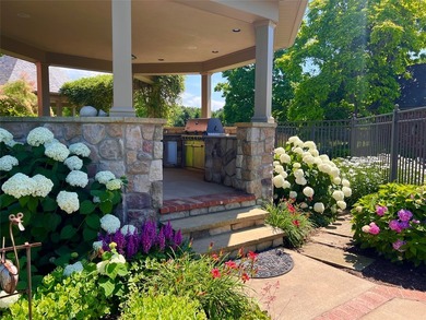 Overlooking Lake Erie in Harborcreek, this award winning, 12+ - photo 20