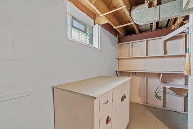 Charming Southwest full-dormer bungalow in the heart of - photo 25