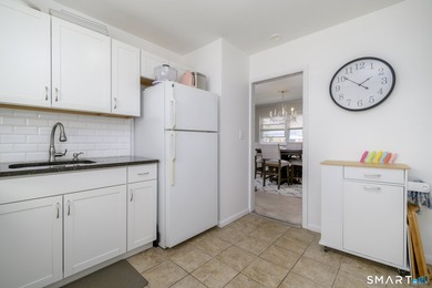 Welcome to this charming 1-bedroom, 1-bath co-op perfectly - photo 6