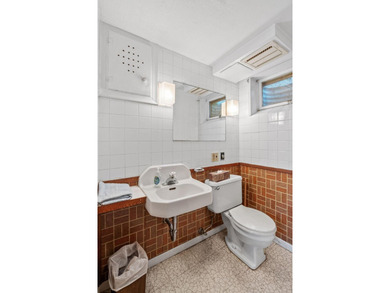 Charming Southwest full-dormer bungalow in the heart of - photo 28