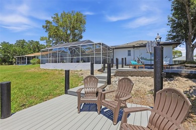 3 Bed | 2 Bath | 1,663 SqFt | 2-Car Garage | LAKEFRONT with - photo 32