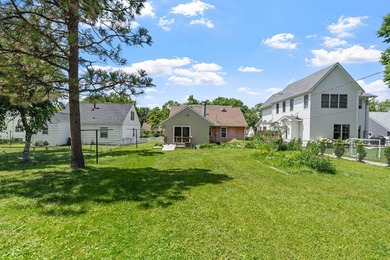 Charming Southwest full-dormer bungalow in the heart of - photo 33