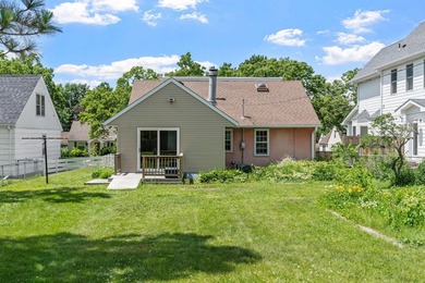 Charming Southwest full-dormer bungalow in the heart of - photo 35
