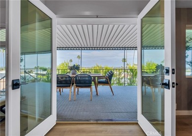 Wake up to stunning panoramic city views and unwind to ocean - photo 6