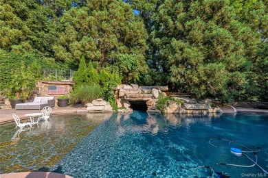 Exceptionally built all brick colonial on 4 acres with sparkling - photo 6