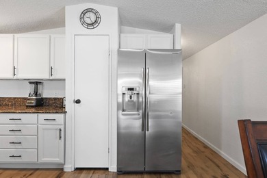 Move-in ready and fully furnished 2 bed, 2 bath home on a - photo 11