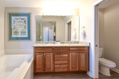 Beautiful 3 bedroom, 3 bath residence (with private parking spot - photo 14