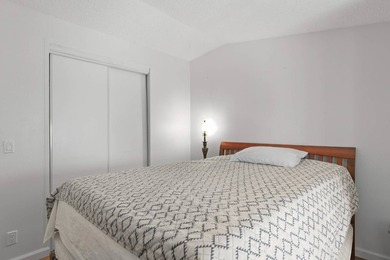 Move-in ready and fully furnished 2 bed, 2 bath home on a - photo 19